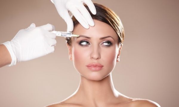 Η κρίση αφήνει ανέπαφα τα...Botox: 20 εκατ. δαπανήθηκαν το 2015