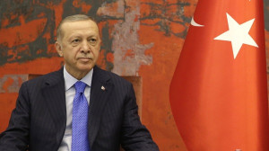 Ο Ερντογάν ζητά νέες μειώσεις επιτοκίων, παρά τον πληθωρισμό-ρεκόρ