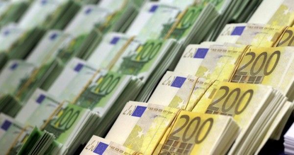 Παράταση της αναβαλλόμενης φορολογίας διεκδικούν EUROBANK και ΠΕΙΡΑΙΩΣ