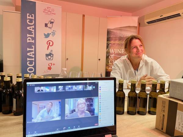 Πρώτη διαδικτυακή γευσιγνωσία του Wines of Crete