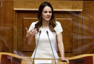 Αχτσιόγλου: Το κυβερνητικό μένος προς τους εργαζόμενους δεν έχει προηγούμενο