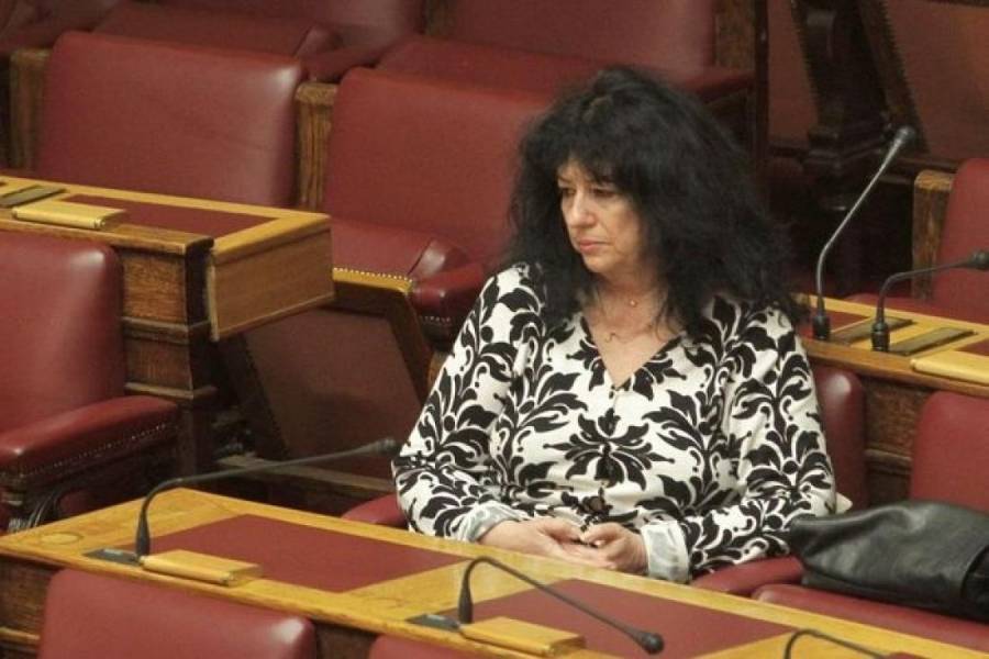 Η Αννα Βαγενά ξέρει(;) ποιος φταίει που έχασε ο Τσίπρας…