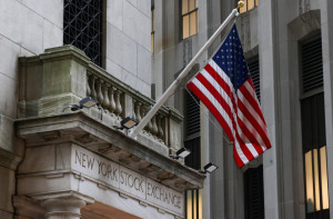 Wall Street: Σε αναζήτηση κατεύθυνσης μετά τα…αντίποινα Τραμπ στην Κίνα