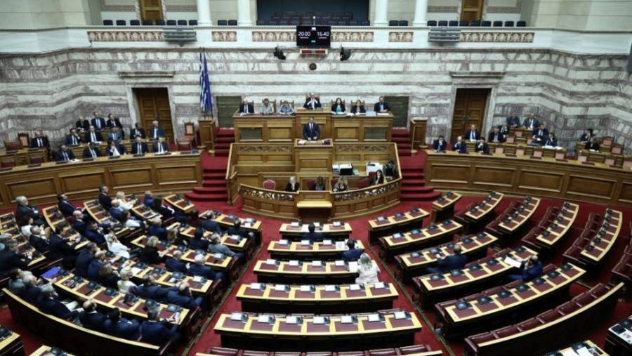 Βουλή: Live η συζήτηση της πρότασης δυσπιστίας ΣΥΡΙΖΑ κατά Σταϊκούρα