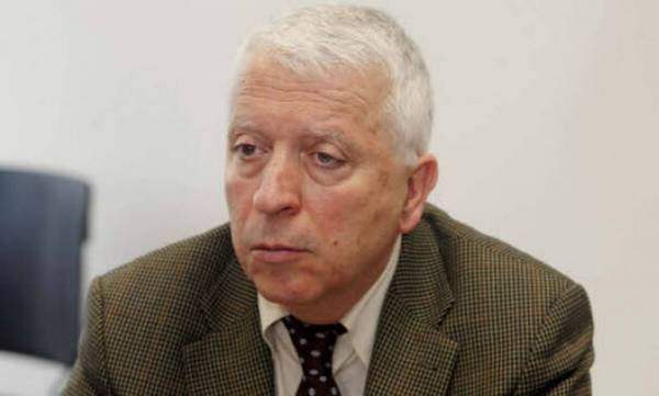 Μουτζούρης: Οι μετανάστες να μεταφερθούν από τη Μόρια στην Ευρώπη