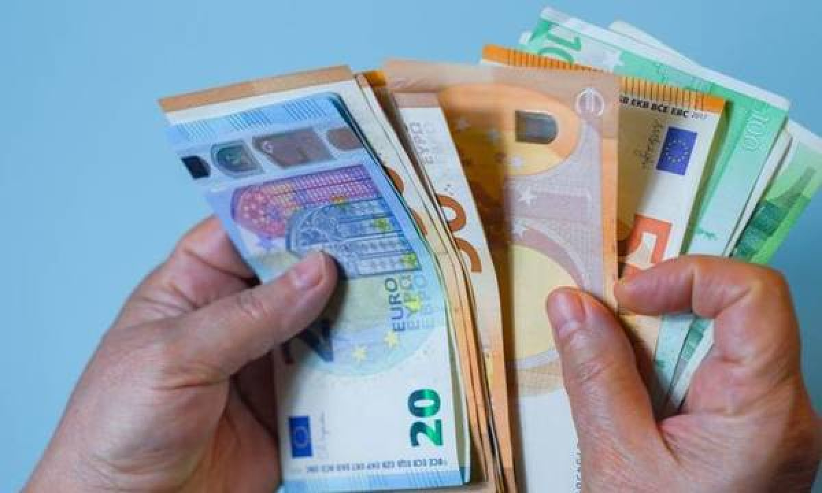 Το νέο «κλιμακωτό» επίδομα ανεργίας: Πώς θα επιλεχθούν 15.000 δικαιούχοι