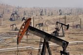 ΗΠΑ: Υποβάθμιση των προβλέψεων για το πετρέλαιο
