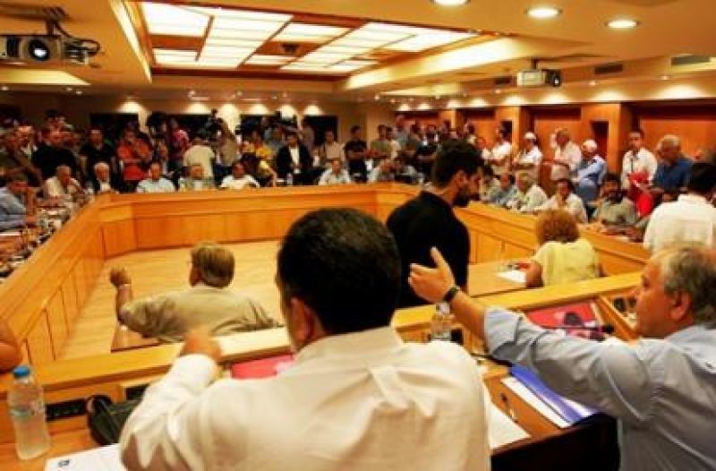 Κλειστοί οι δήμοι μέχρι την Τετάρτη, αποφάσισε η ΚΕΔΕ