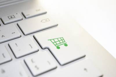 Ηλεκτρονικά καταστήματα: Ελλιπής ενημέρωση των καταναλωτών για τα δικαιώματά τους