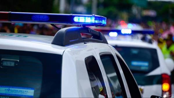 Συμπλοκές μεταξύ αντιεξουσιαστών και αστυνομίας στο Μαρούσι