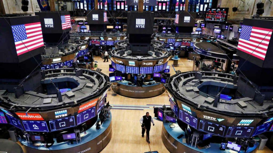 Απώλειες στη Wall Street μετά από έναν ισχυρό Ιούλιο