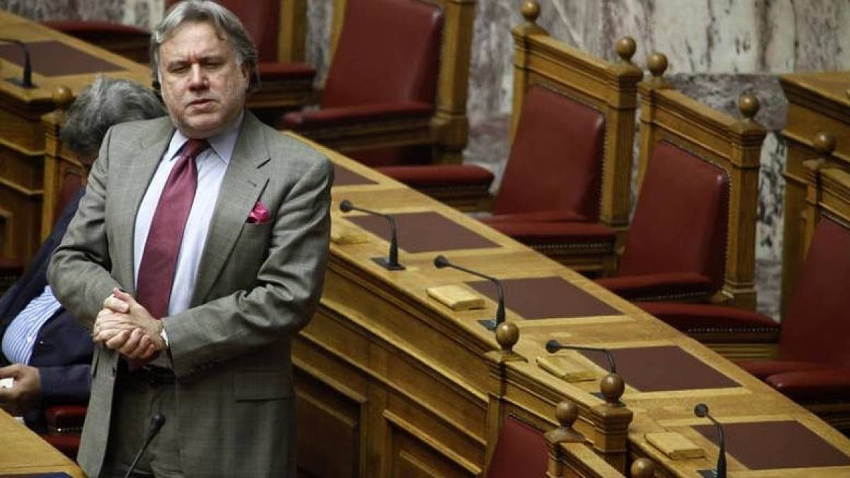 ΕΝΥΠΕΚΚ: Αντισυνταγματικός, χωρίς αναδρομικότητα ο νόμος Κατρούγκαλου