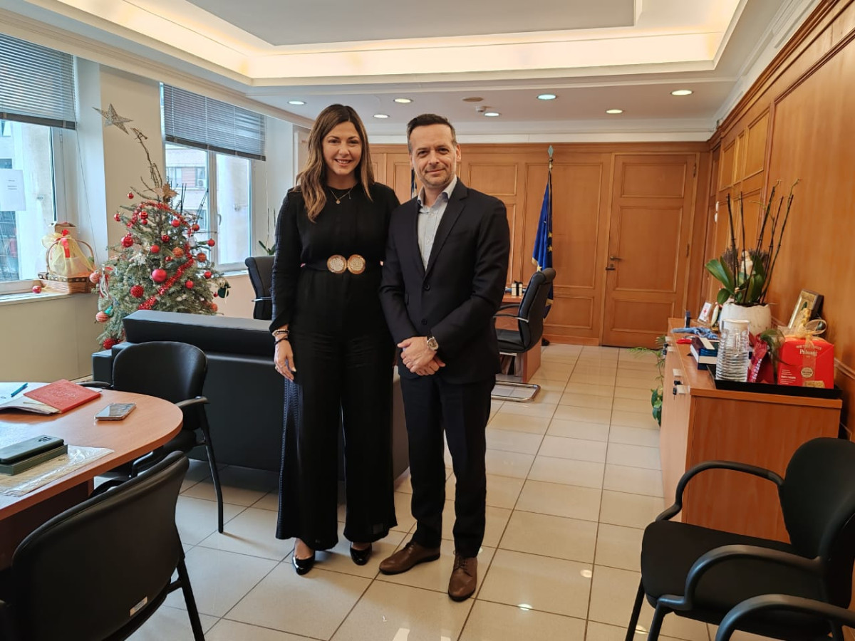 Δούκας σε Ζαχαράκη: Προτεραιότητά μας το θέμα της κοινωνικής κατοικίας