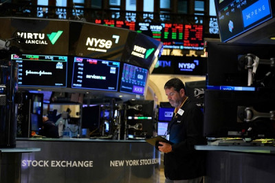 Έντονη μεταβλητότητα στη Wall Street με μικτά πρόσημα
