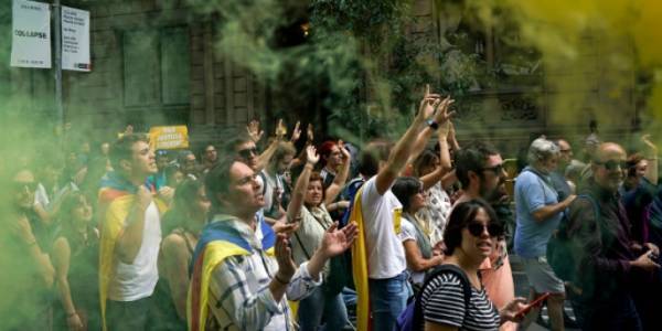 Βαρκελώνη: Διαδηλώσεις κατά της επίσκεψης της βασιλικής οικογένειας