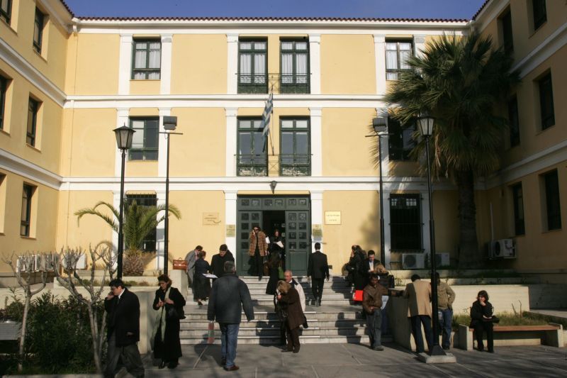 Ύποπτος φάκελος στην Εισαγγελία Αθηνών - Το βράδυ τα αποτελέσματα