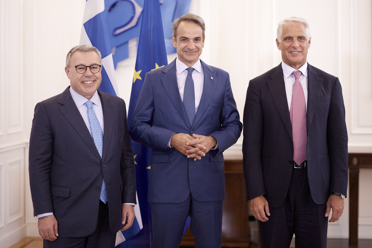 Alpha Bank: Στηρίζει Ελλάδα ο επικεφαλής της UniCredit – Συνάντηση με Μητσοτάκη, Στουρνάρα
