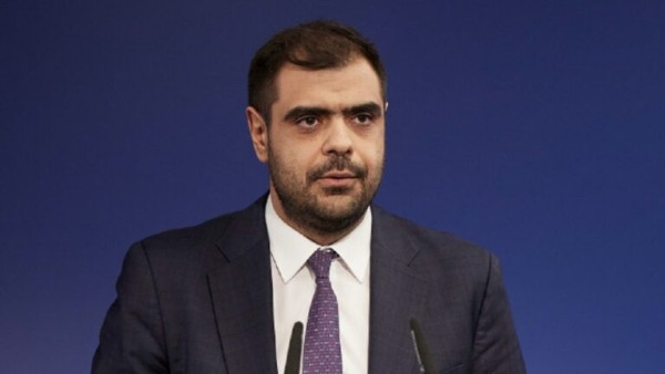 Μαρινάκης-Προανακριτική: Για πρώτη φορά κυβέρνηση στέλνει υπουργό της στο δικαστή