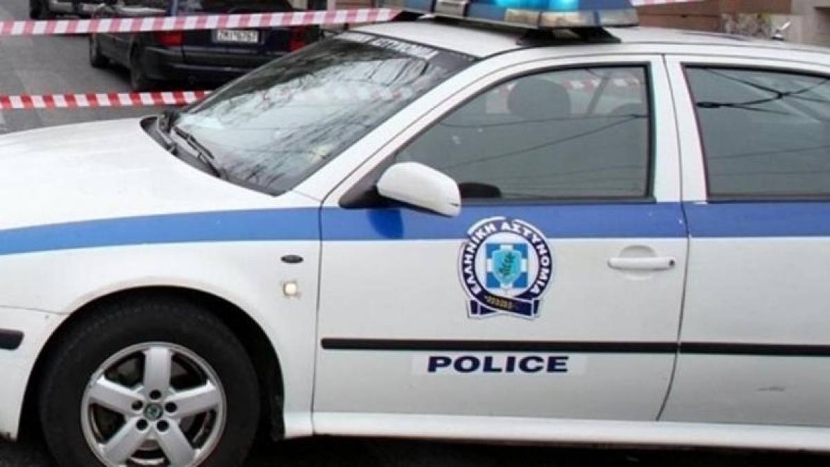 Τραγωδία στην πλατεία Κλαυθμώνος- Άνδρας έπεσε από τον έκτο όροφο