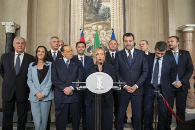 Ιταλία: Η Μελόνι πρώτη γυναίκα πρωθυπουργός- Ανακοίνωσε τους υπουργούς