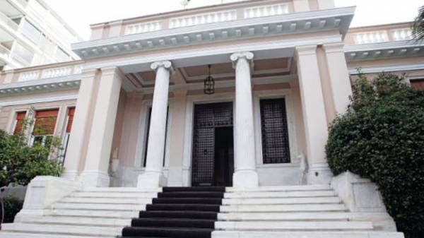 Μαξίμου: «Ηθικός αυτουργός» της φασιστικής επίθεσης ο Μητσοτάκης