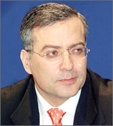 Aπ. Ταμβακάκης: Νέο συμβόλαιο ΕΤΕ - κοινωνίας