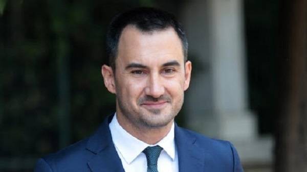 Χαρίτσης: Η κυβέρνηση ετοιμάζει μαζικές πτωχεύσεις νοικοκυριών και επιχειρήσεων
