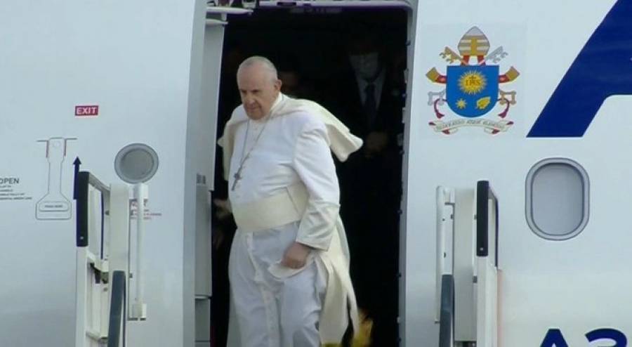 Έφθασε στην Αθήνα ο Πάπας Φραγκίσκος