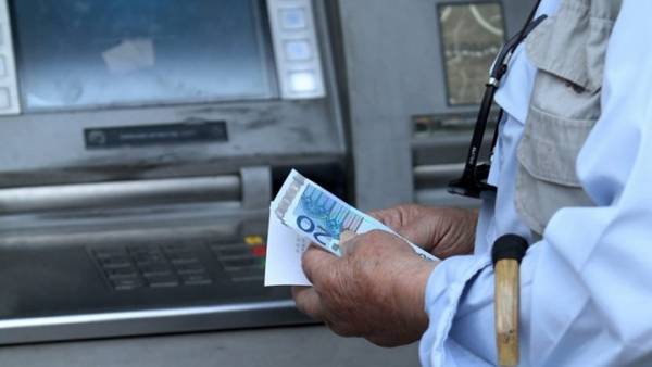 Ξεκινά η καταβολή συντάξεων Αυγούστου