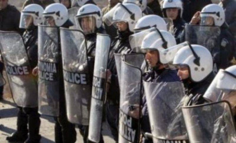 Πανούσης: Τα χημικά δεν είναι για να κυνηγάς συνταξιούχους ή εκπαιδευτικούς