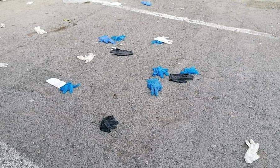 Η νέα «βόμβα» με τις χρησιμοποιημένες μάσκες και τα γάντια και η ανάγκη για οδηγίες