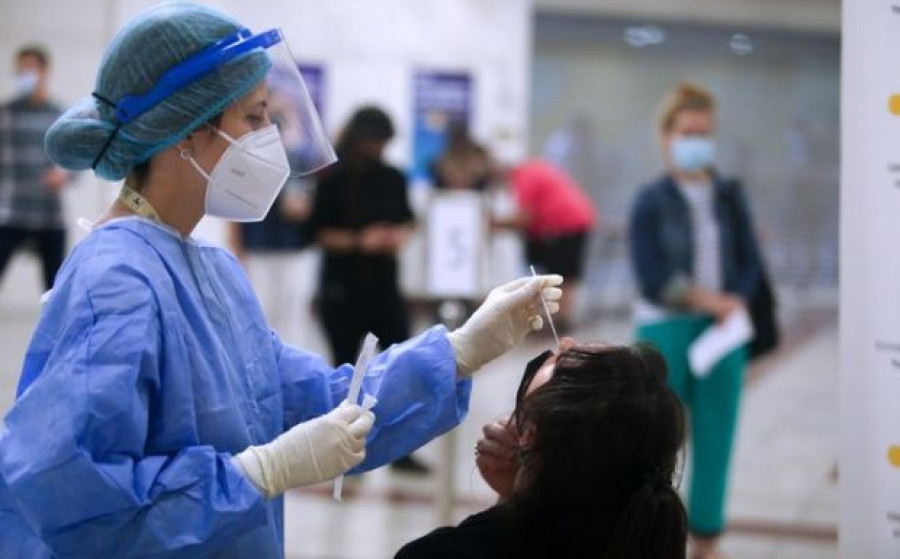 Διασπορά κρουσμάτων κορονοϊού: 9.394 στην Αττική, 1.741 στη Θεσσαλονίκη