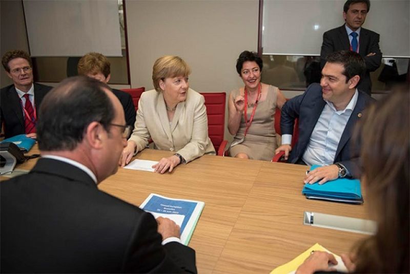Νέα πρόταση συζήτησαν Τσίπρας, Μέρκελ και Ολάντ στις Βρυξέλλες