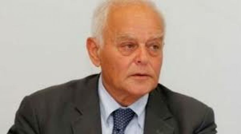 Μανιτάκης: Η τρόικα δεν έθεσε θέμα απόλυσης δημοσίων υπαλλήλων