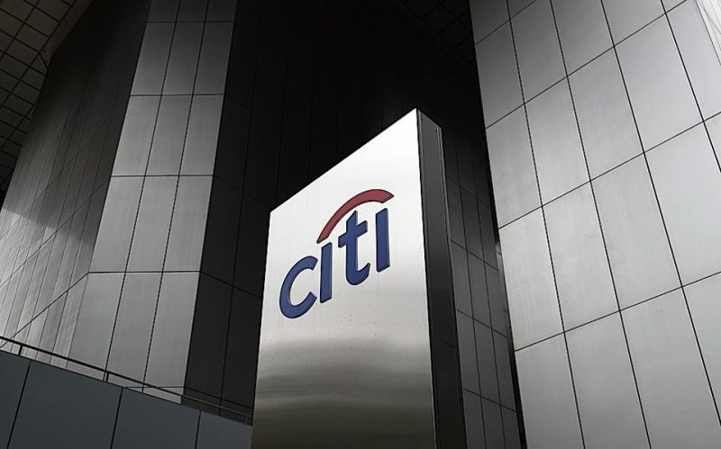 Citi: Η ανάπτυξη κινείται κάτω των προβλέψεων του προγράμματος προσαρμογής
