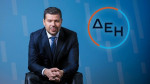 Η Fitch βλέπει ισχυρότερη ΔΕΗ: Αναβάθμιση σε «BB» με φόντο επενδύσεις 24 δισ. ευρώ