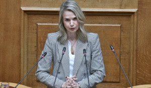 Αποστολάκη για αποφυλάκιση Μιχαλολιάκου: Η απόφαση γεννά εύλογους προβληματισμούς