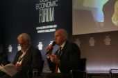 Παπανδρέου: Επόμενος στόχος για την ΕΕ, ο εξανθρωπισμός της παγκοσμιοποίησης