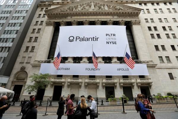 Ανοδικά ξεκινά τον Οκτώβριο η Wall Street
