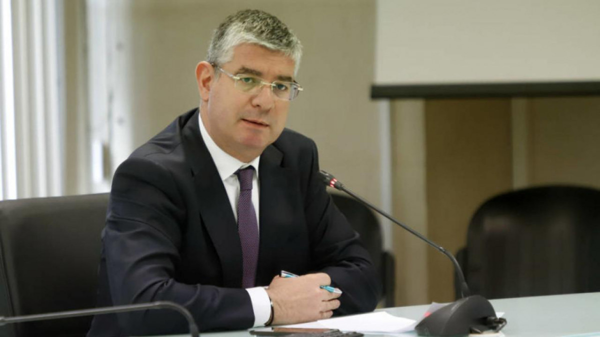 Δημόσια συγγνώμη Τσακίρη στον κλάδο των λογιστών