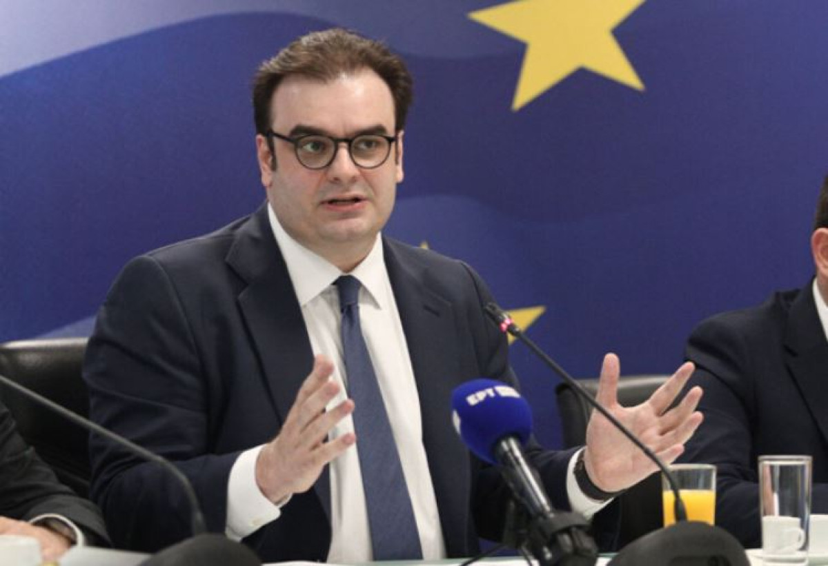 Πιερρακάκης: Μετατρέπουμε το πλεόνασμα σε κοινωνικό κεφάλαιο- Διασφαλίζουμε τη σταθερότητα