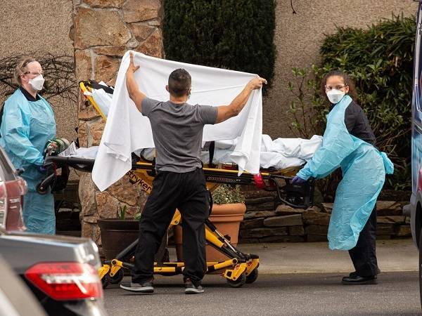 «Μαύρο» ρεκόρ με 2.108 νεκρούς σε μία ημέρα στις ΗΠΑ
