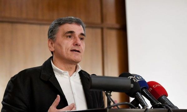 Ο Τσακαλώτος και το ελάττωμα των Λαρισαίων