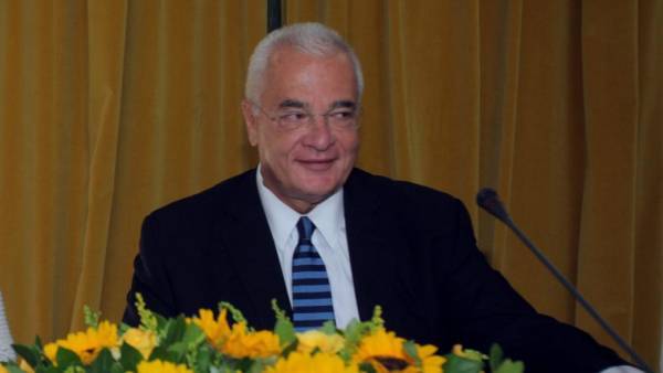 Επίθεση με γκαζάκια στο σπίτι του Πρετεντέρη
