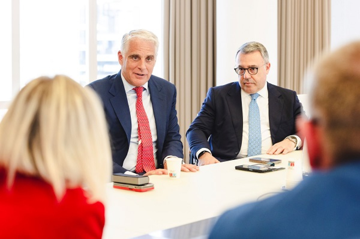 Οι CEOs των δύο groups Andrea Orcel και Βασίλης Ψάλτης