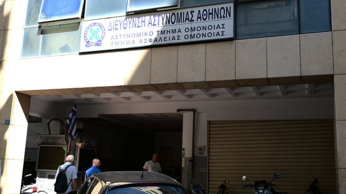 Βιασμός 19χρονης στο Α.Τ. Ομονοίας: «Ήταν συναινετικό», ισχυρίστηκαν οι κατηγορούμενοι αστυνομικοί