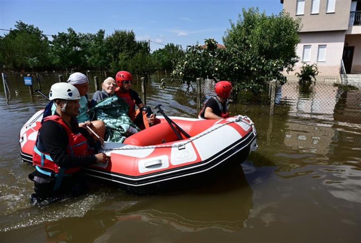 Πυροσβεστική: 4.594 διασώσεις και 12.008 κλήσεις απ’την αρχή της κακοκαιρίας