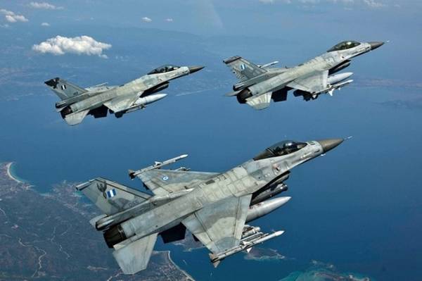 Αναχαίτιση τουρκικών αεροσκαφών πάνω από τα Μαύρα Κινάρου