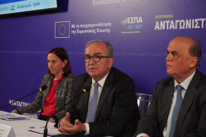 Παπαθανάσης: Δάνεια €2,2 δισ. σε ΜμΕ μέσω του Ταμείου Επιχειρηματικότητας