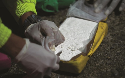 «Κύματα» κοκαΐνης σαρώνουν την Ευρώπη-Ποσότητες ρεκόρ και απίστευτες μέθοδοι μεταφοράς